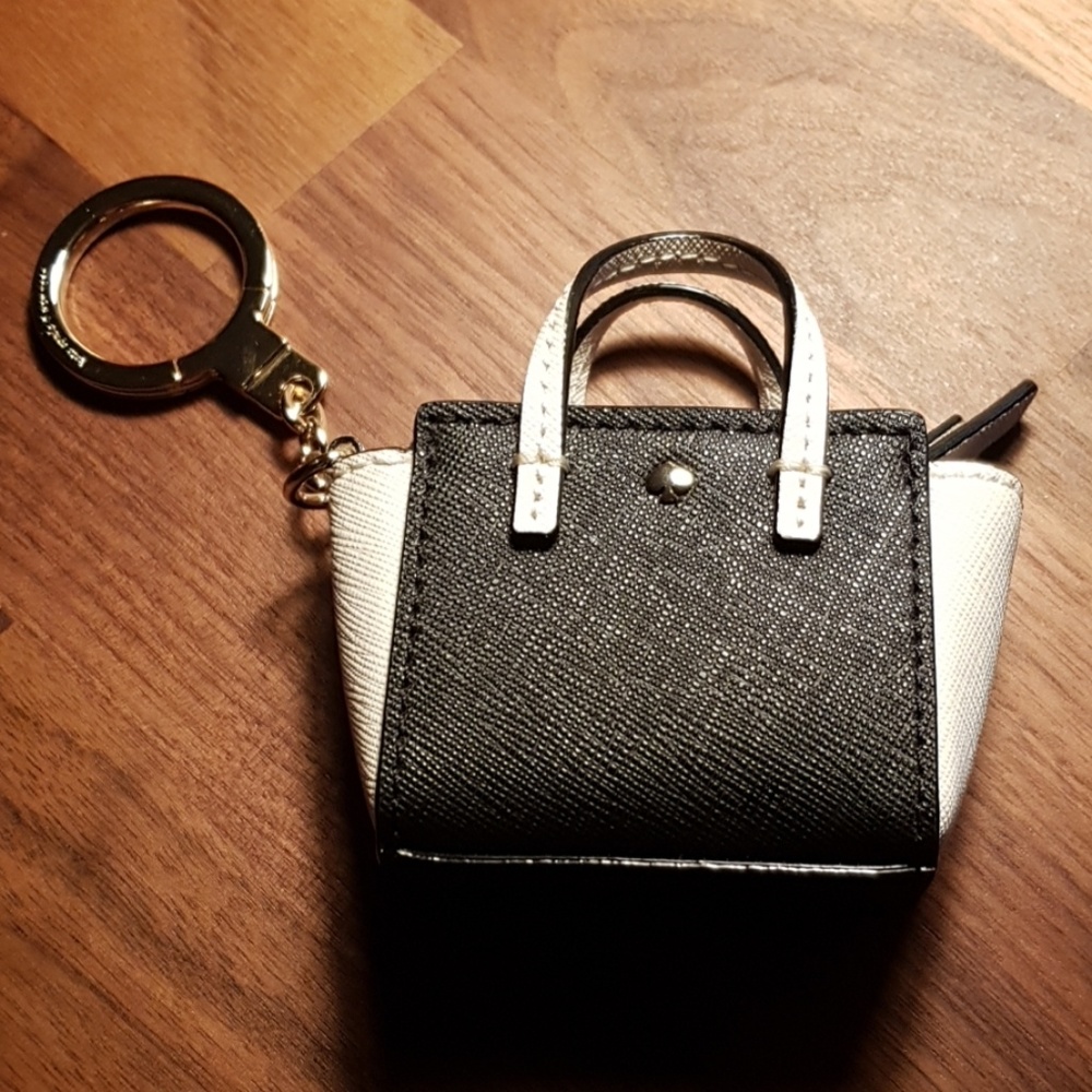 Kate spade black white purse mini keychain coin